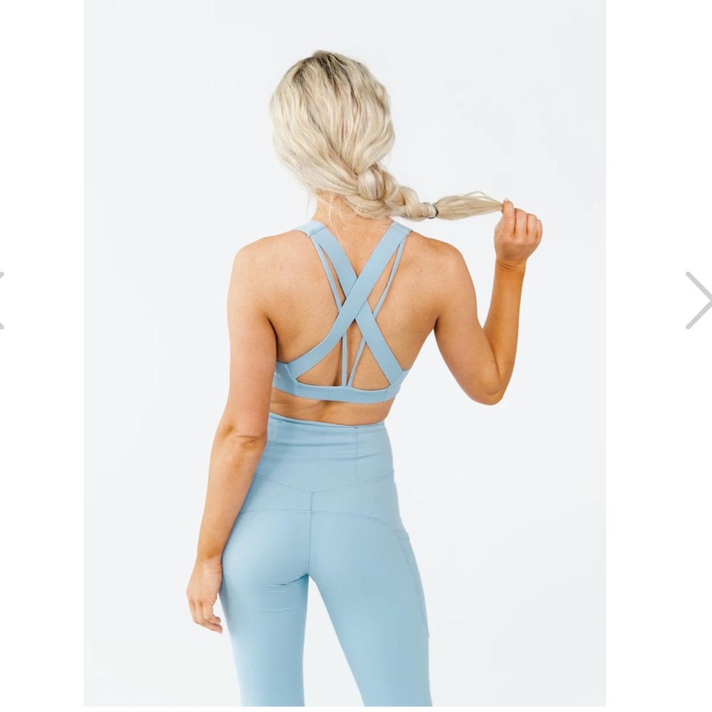 LAKI Small Ark Legging & Strappy Back Sports Bra Set in Ocean